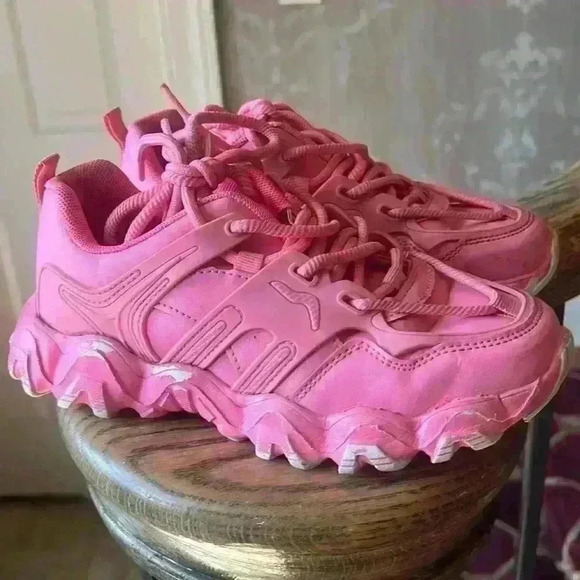 Nova Kids girl pink tennis size 4 very good condition. Pink lace up - Picture 11 of 11